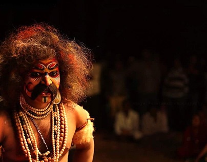 दशावतारी विलाप — मावळत्या लोककलेची करुण कहाणी _ अ.र.वालावलकर&nbsp;🖌